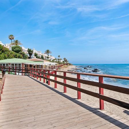 Frontline Beach Apartment Miraflores Sitio de Calahonda Ngoại thất bức ảnh