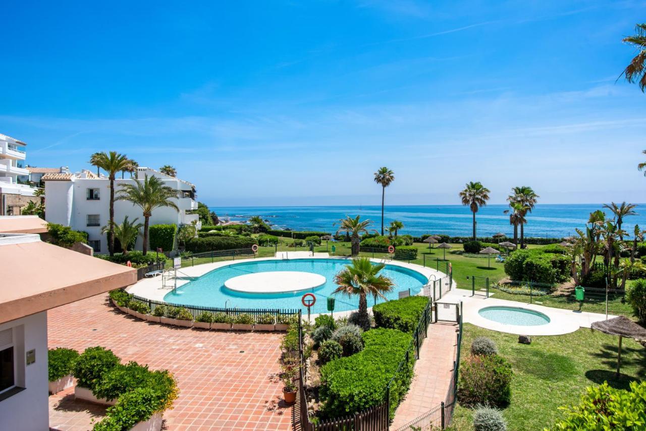 Frontline Beach Apartment Miraflores Sitio de Calahonda Ngoại thất bức ảnh