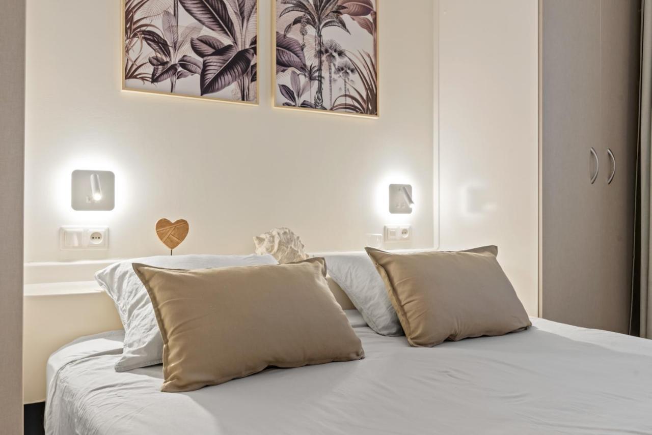 Frontline Beach Apartment Miraflores Sitio de Calahonda Ngoại thất bức ảnh