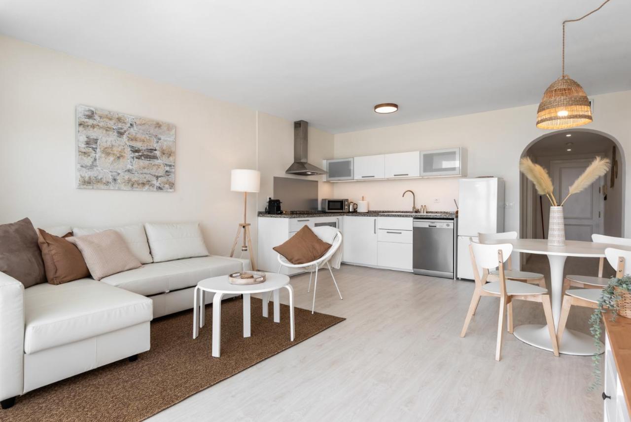 Frontline Beach Apartment Miraflores Sitio de Calahonda Ngoại thất bức ảnh
