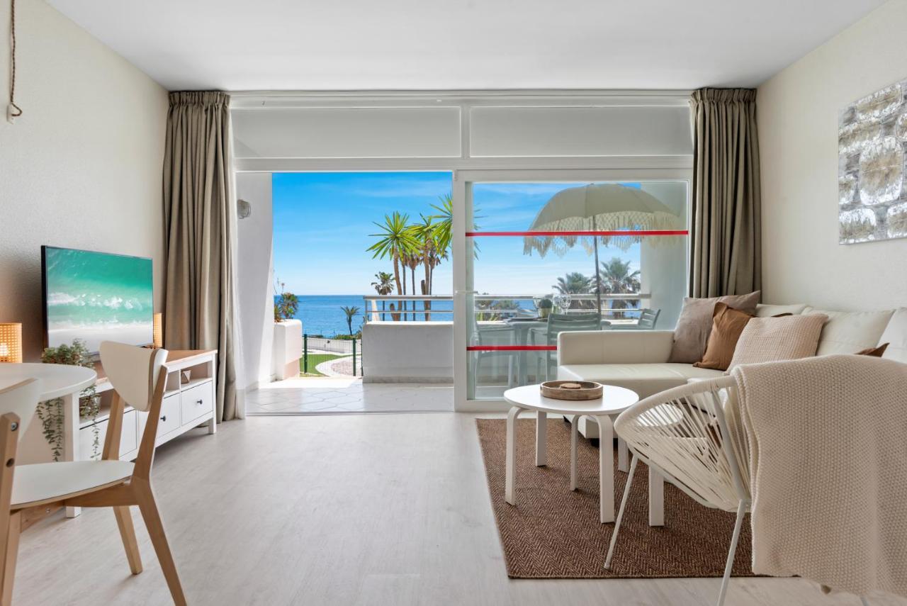 Frontline Beach Apartment Miraflores Sitio de Calahonda Ngoại thất bức ảnh