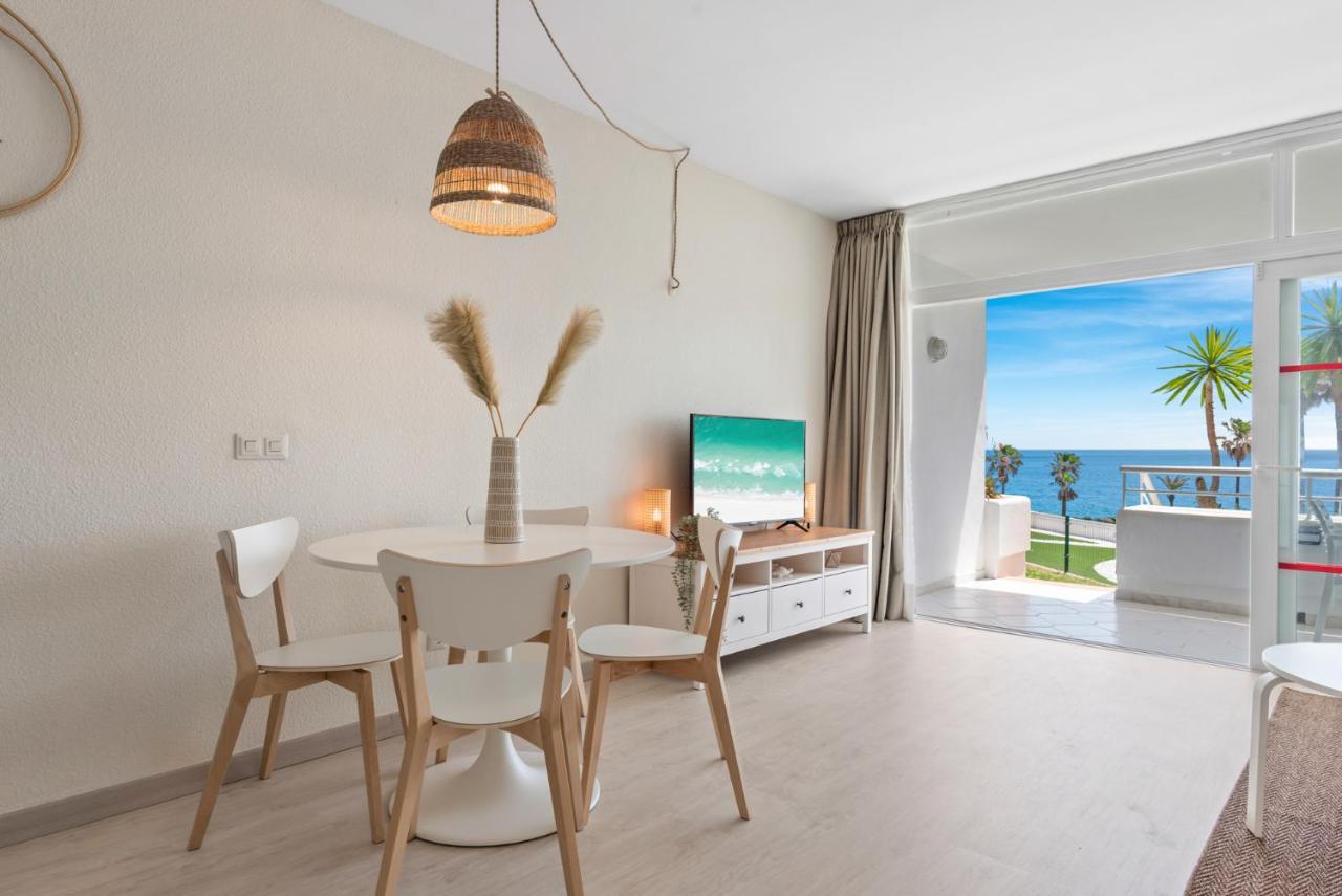 Frontline Beach Apartment Miraflores Sitio de Calahonda Ngoại thất bức ảnh