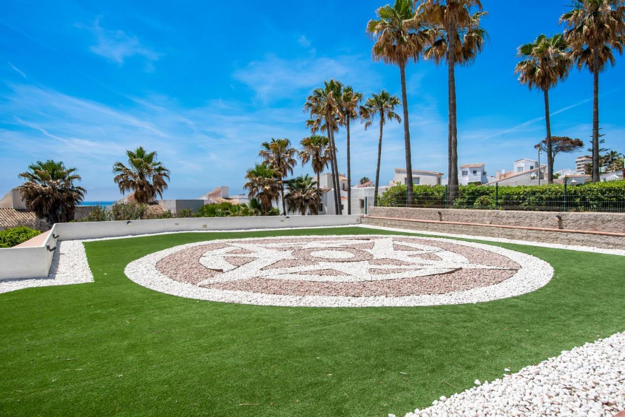 Frontline Beach Apartment Miraflores Sitio de Calahonda Ngoại thất bức ảnh