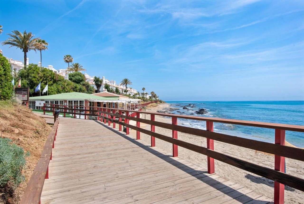 Frontline Beach Apartment Miraflores Sitio de Calahonda Ngoại thất bức ảnh