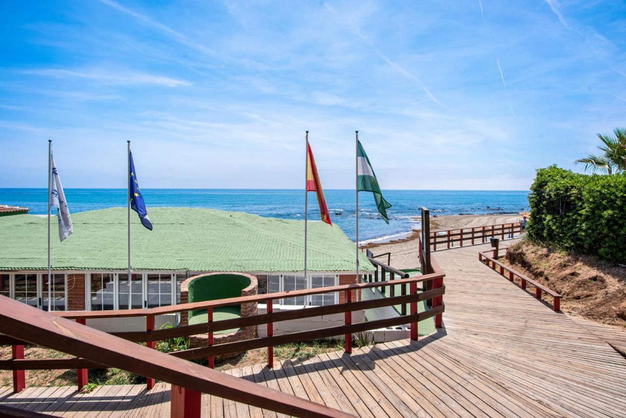 Frontline Beach Apartment Miraflores Sitio de Calahonda Ngoại thất bức ảnh